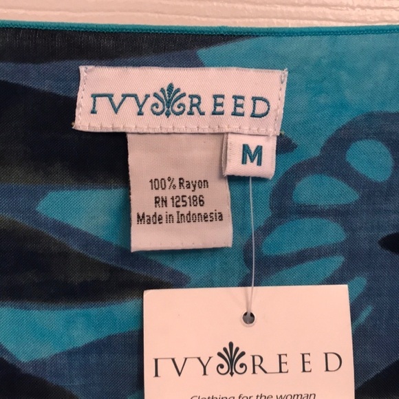 Ivy Reed size M open front lightweight cover up - Picture 2 of 4